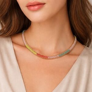 Plunder Vibrant Gold Tone Necklace. NWT